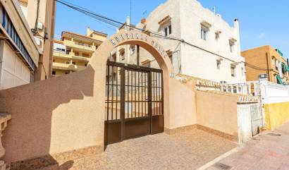 Sale - Apartment - Torrevieja - La Mata