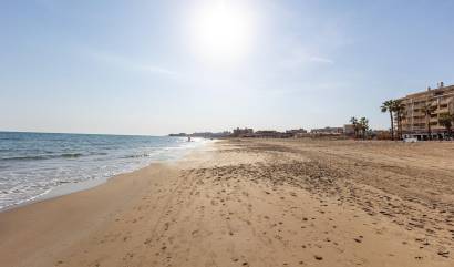 Sale - Apartment - Torrevieja - La Mata