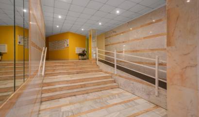 Sale - Apartment - Torrevieja - Playa de los locos