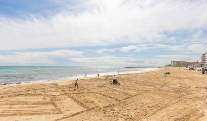 Sale - Apartment - Torrevieja - Playa de los locos