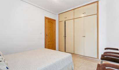 Sale - Apartment - Torrevieja - Playa de los locos