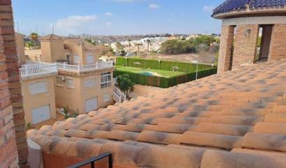 Sale - Apartment - Villamartin Golf Resort - Villamartín