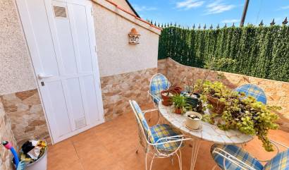 Sale - Bungalow - Guardamar del Segura - El moncayo
