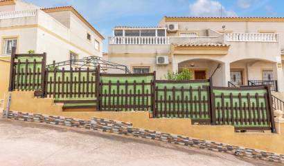 Sale - Bungalow - Orihuela Costa - La Florida