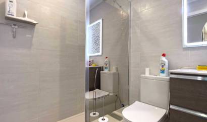 Sale - Bungalow - Orihuela Costa - La Zenia