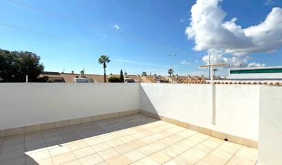 Sale - Bungalow - Orihuela Costa - La Zenia
