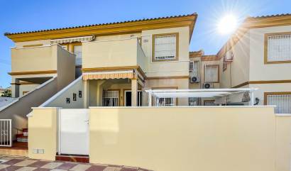 Sale - Bungalow - Orihuela Costa - Playa Flamenca