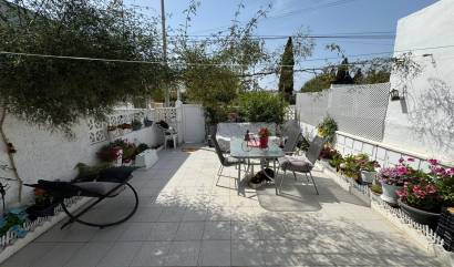 Sale - Bungalow - Torrevieja - La Siesta - El Salado - Torreta