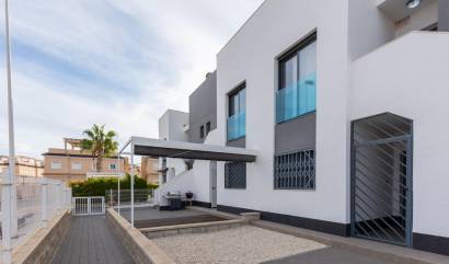 Sale - Bungalow - Torrevieja - Los Balcones - Los Altos del Edén