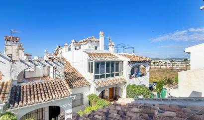 Sale - Bungalow - Torrevieja - Nueva Torrevieja - Aguas Nuevas