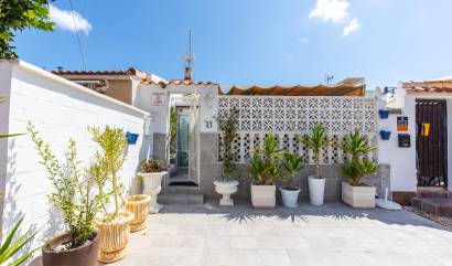Sale - Bungalow - Torrevieja - Torretas