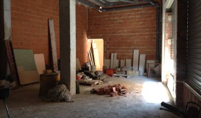 Sale - Commercial - Los Montesinos