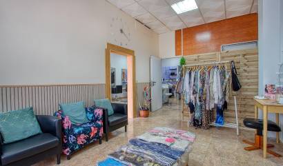 Sale - commercial property - Torrevieja - La Mata