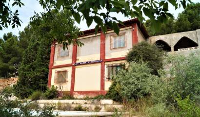 Sale - Commercial - Salinas