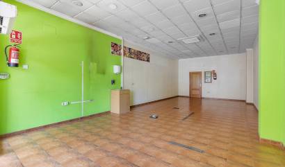 Sale - Commercial - Torrevieja - Centro