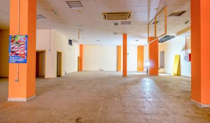 Sale - Commercial - Torrevieja