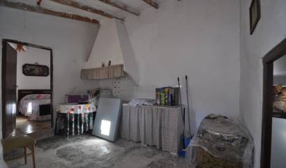 Sale - Country House - Fortuna