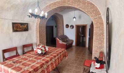 Sale - Country House - Hondón de las Nieves