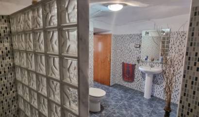 Sale - Country House - Hondón de las Nieves