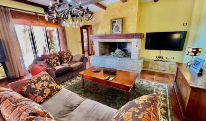 Sale - Country House - Los Montesinos