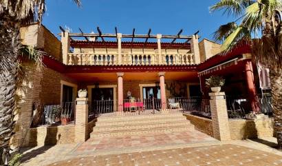 Sale - Country House - Los Montesinos