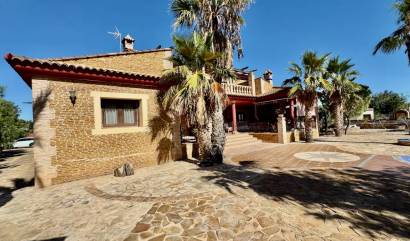 Sale - Country House - Los Montesinos