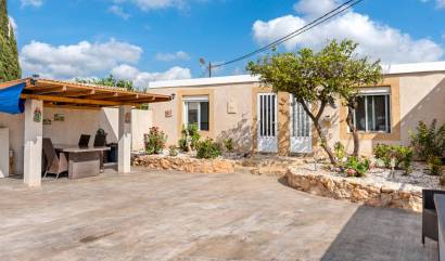 Sale - Country House - Los Montesinos