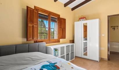 Sale - Country House - Rafal