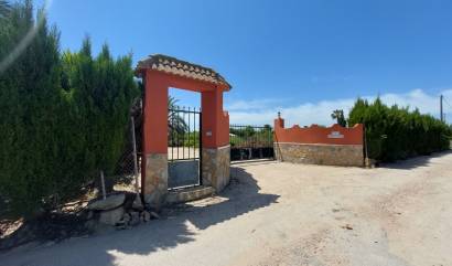 Sale - Country House - San Miguel de Salinas