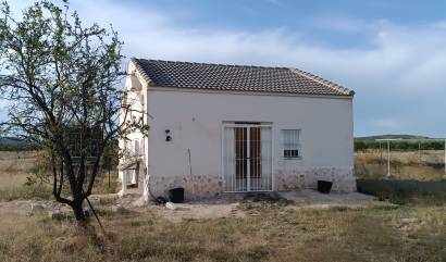 Sale - Country House - Yecla