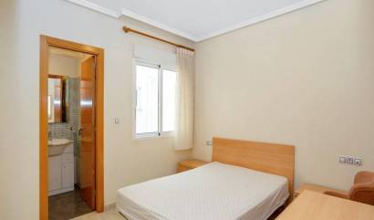 Sale - Flat - Torrevieja - Centro