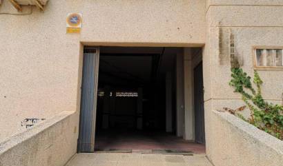 Sale - Garage - Torrevieja - Torreblanca