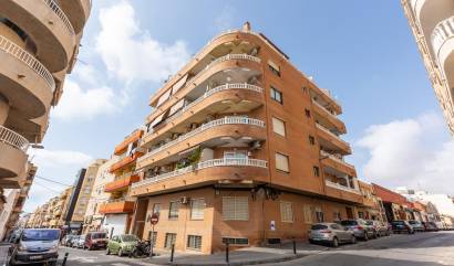 Sale - Ground Floor - Torrevieja - Centro