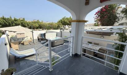 Sale - House - Orihuela Costa - La Zenia