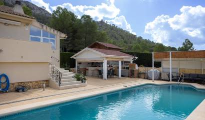 Sale - Independent villa - La Zarza