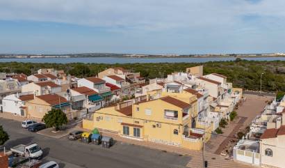 Sale - Terraced house / Townhouse - Torrevieja - La Siesta