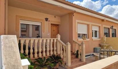 Sale - Townhouse - Alguena