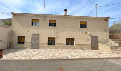 Sale - Townhouse - Alguena