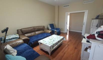 Sale - Townhouse - Roldan