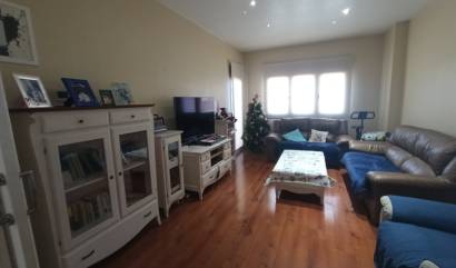 Sale - Townhouse - Roldan