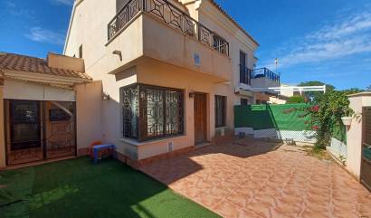 Sale - Townhouse - San Cayetano