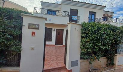 Sale - Townhouse - San Cayetano