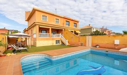 Sale - Townhouse - Torrevieja - Aguas Nuevas