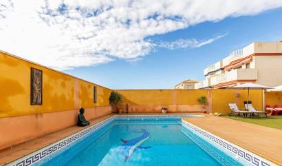 Sale - Townhouse - Torrevieja - Aguas Nuevas