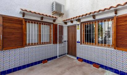 Sale - Townhouse - Torrevieja - Calas blanca