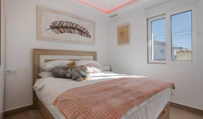 Sale - Townhouse - Torrevieja - Urbanización San Luis