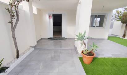 Sale - Townhouse - Torrevieja