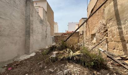 Sale - Urban building plot - Torrevieja - Centro