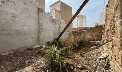Sale - Urban building plot - Torrevieja - Centro