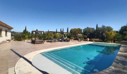 Sale - Villa - Avileses